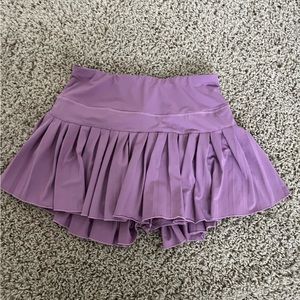Purple goldhinge skirt, worn twice, size medium(fits small though)